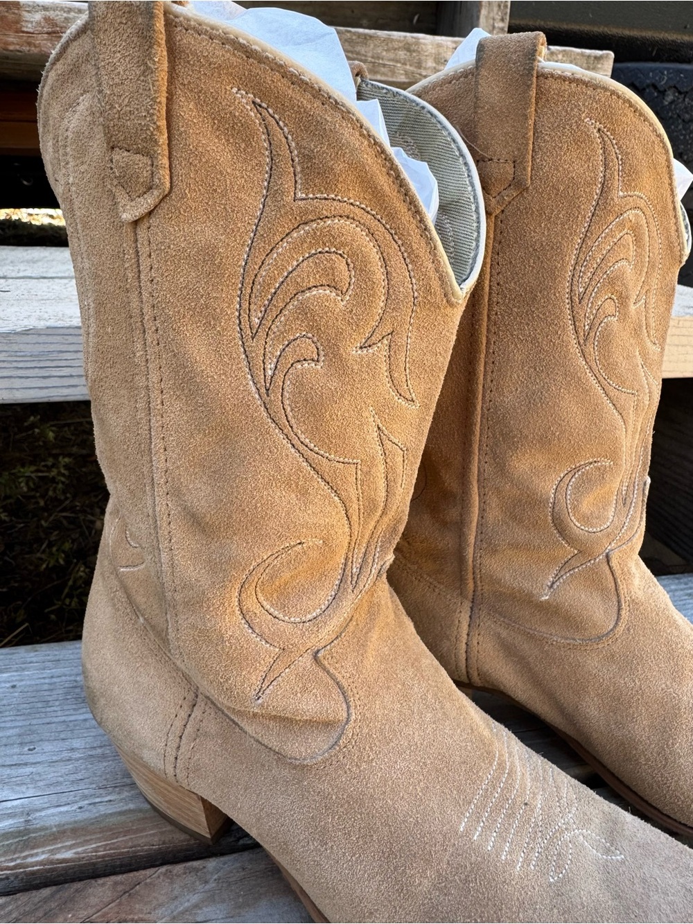 80’s 90’s Vintage Dingo Tan Soft Suede Western Heeled Cowboy Boots - Picture 2 of 6